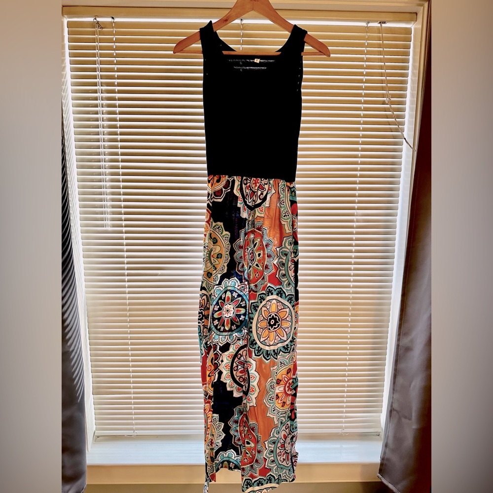 Maxi dress with pockets